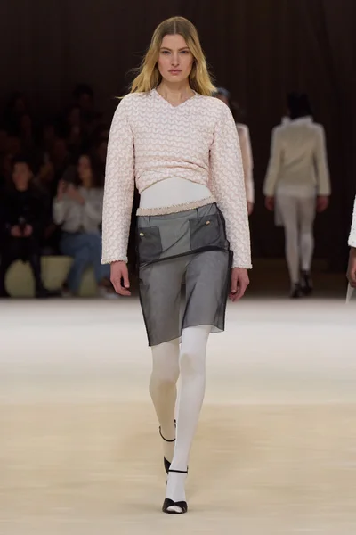 Look 7